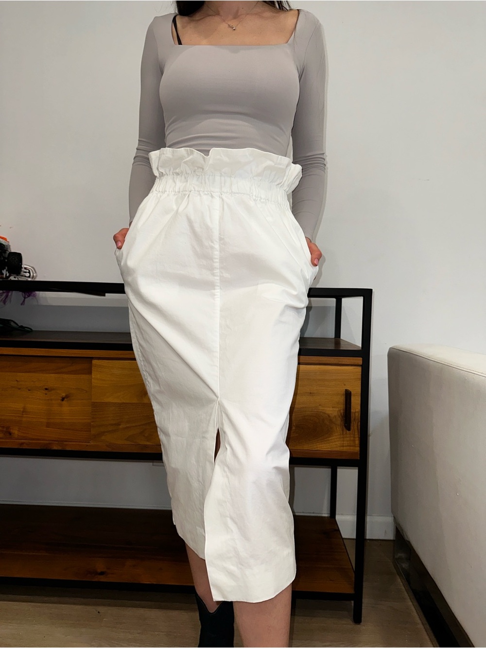 EMPORIO ARMANI white paperbag midi skirt 🤍 S-M
